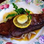 ステーキ　六村 - 料理写真:オーストラリア産　葡萄牛サーロインステーキガーリックソース300ｇ