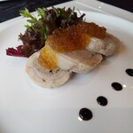 cafe Ondo - オードーブル　国産鶏モモ肉のガランティーヌ　コニャック香るコンソメとバルサミコ