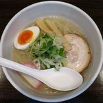 らーめん千太 - 冷やし つゆらーめん しおのアップ