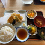 満寿家 - ナマズの天ぷら定食