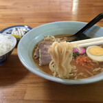 Mendo koro tampo po - 縮れ麺