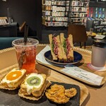 スマホとカフェ。 - 