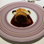 シェ・イノ - 仔羊のパイ包み焼き“マリア カラス風”