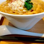 Furenchi Ramen No Mise Matoya - 横から