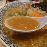 丸源ラーメン - スープ
