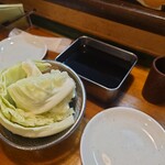 大阪串かつ てん家わん屋 - キャベツはお代わりOKでした