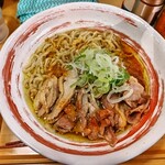 肉そば てノ字 - 温鳥中華、300ｇ、鶏油増し、七味投入