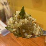 バングラキッチン西千葉 - ご飯が進みすぎて、白メシかなくなったのでおかわり。
      ビーフカレーとバングラサラダを適度に混ぜながら2杯目も完食。