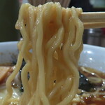 北珍 - ワンタンメン/麺リフト