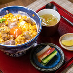 The best Oyako-don (Chicken and egg bowl) is a drink. (With branded chicken giblets)