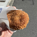 肉の大橋亭 -  近江牛コロッケ 180円