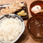 肉汁餃子のダンダダン - 