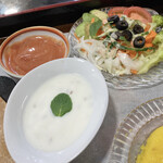 FOOD BOX - ジーラライタ、ソース、サラダ