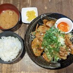 ずんべら屋 - 料理写真:厚切り豚バラ焼き甘辛だれ定食(並盛) 1,050円