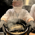 薪鳥新神戸 - 土鍋鶏そぼろご飯