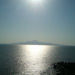 黎明 - テラスより見る島原半島・普賢岳です。