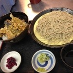 ゆうき庵 - 天丼セット。1000円。エビ、キス、ナス、カボチャ、ピーマン、シメジ。ボリューム満点。