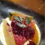 ビストロ・オー・ド・スルス - ルバーブのクラフティ