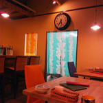 京町食堂 - 奥が厨房です。