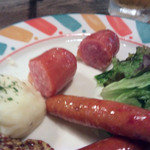 京町食堂 - ソーセージ盛り合わせ（780円）