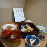 岡崎 つる家 - 今回は、お料理が並んでいました♪