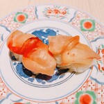 廻鮮寿司 塩釜港 - 活赤貝