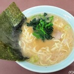 横浜らーめん 本牧家 - ラーメン並