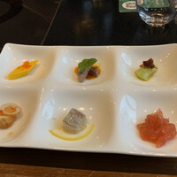 御膳房 銀座店 - 前菜6種盛り。一口ずつ。 御膳房 銀座店 - 前菜6種盛り。一口ずつ。