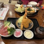 エビフライと定食 うおのぶ食堂 - ミックスフライ定食、ライスをマグロ丼に変更