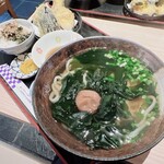 うどん日和 - 梅わかめうどん定食