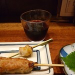 Fukunotori - グラスワイン赤398円(税別)
