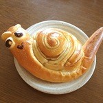 手作りパンの店　あんぱん - かたつむり（170円）