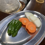 焼肉ジンギスカン つるや - ジンギスカンの野菜