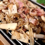 Kushiyaki Tamagawa - 色々きのこのバターソテー