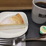 ベックスコーヒーショップ - 北海道ベイクドチーズケーキとアメリカン。