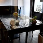 趙の飲茶 888 - 店内