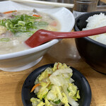 十八番 - 白菜漬物もちょうどいい感じ