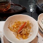 趙の飲茶 888 - モヤシと人参のおかずは、ちょっとナムル風。