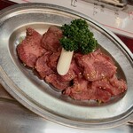 六花苑 - タン(1,300円)