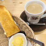 コメダ珈琲店 - カフェオーレ〜たっぷりサイズ〜
            山食パン〜手作り玉子ペースト〜バター