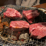 Teburu Oda Baikingu Yakiniku Oudou Oshikuma - 