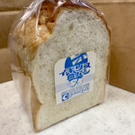 BOULANGERIE Ogawaya - イギリス食パン　330円。このシールが何だかレトロ。