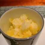 蒼 - ⑪庄川柚子(石川県金沢産)のグラニテ
      柚子の原種を使ったグラニテ
      スッキリとした香りと甘み、舌をリセット