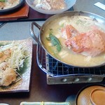 うお坐 - 串揚げと、本日の料理長おすすめのかに鍋。