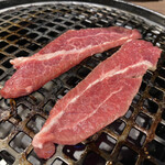 肉基地 黒貴 - ツラミを焼きましょう