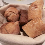 レストラン コバヤシ - 自家製パン