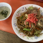 進龍 - ソース焼きそば900円