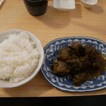 らびずはうす - ネパール風鶏レバニラ炒め・ご飯二杯目