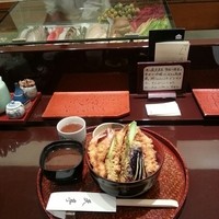 てんぷら銀座天亭 - ランチの天丼￥2500(税別)。
