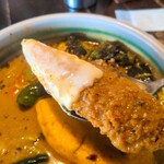 アジアンスープカリー べす - 2023/1  フィッシュフライはスープに浸してもカリカリ